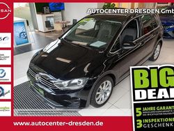 Schwarz Gebraucht 2017 VW Golf Sportsvan Highline Van / Kleinbus | 12.980 € (Fairer Preis)