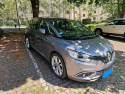 Grau Gebraucht 2016 Renault Scénic III Van / Kleinbus | 8.990 € (Etwas zu teuer)