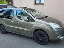 Braun Gebraucht 2014 Citroën Berlingo Van / Kleinbus | 10.990 € (Teuer)