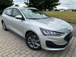 Silber Gebraucht 2022 Ford Focus Titanium X Kombi | 19.990 € (Fairer Preis)