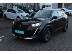 Perla nera) (schwarz Gebraucht 2021 Peugeot e-2008 Active SUV | 15.990 € (Guter Preis)