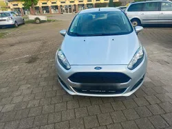 Silber Gebraucht 2016 Ford Fiesta Kleinwagen | 4.100 € (Guter Preis)