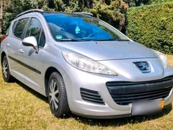 Silber Gebraucht 2011 Peugeot 207 Premium Kombi | 2.990 € (Fairer Preis)