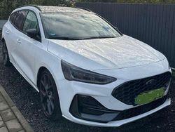 Weiß Gebraucht 2024 Ford Focus ST Kombi | 38.000 € (Etwas zu teuer)