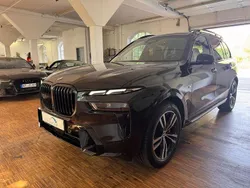 Schwarz Gebraucht 2024 BMW X7 M Sport SUV | 93.490 € (Fairer Preis)