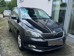 Schwarz Gebraucht 2015 Skoda Fabia Ambition Kleinwagen | 8.600 € (Fairer Preis)
