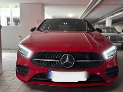 Rot Gebraucht 2018 Mercedes A180 AMG line Kleinwagen | 21.990 € (Guter Preis)
