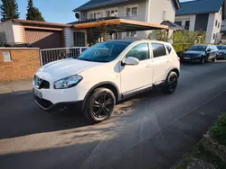 Weiß Gebraucht 2010 Nissan Qashqai SUV | 6.999 € (Etwas zu teuer)