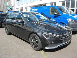 Grau Gebraucht 2020 Mercedes E300 Avantgarde Limousine | 27.000 € (Fairer Preis)