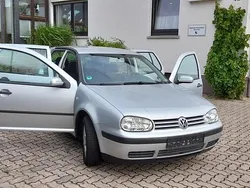 Silber Gebraucht 2003 VW Golf IV Kleinwagen | 2.900 € (Etwas zu teuer)