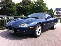 Jaguar XK8