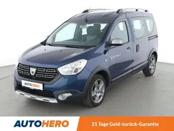 Blau Gebraucht 2019 Dacia Dokker Stepway Van | 15.970 € (Etwas zu teuer)
