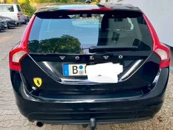 Schwarz Gebraucht 2013 Volvo V60 Kombi | 6.500 € (Fairer Preis)