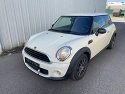 Weiß Gebraucht 2010 Mini ONE Kleinwagen | 1.690 €