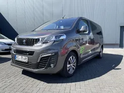 Grau Gebraucht 2021 Peugeot e-Traveller Allure Van / Kleinbus | 42.880 €