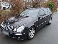 Schwarz Gebraucht 2006 Mercedes 320 Kombi | 1.900 €
