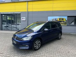 Blau Gebraucht 2017 VW Touran Sound Van / Kleinbus | 18.990 € (Fairer Preis)