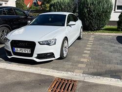 Weiß Gebraucht 2015 Audi A5 Sportback Design Kleinwagen | 16.200 € (Fairer Preis)