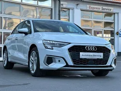 Gletscherweiß metallic Gebraucht 2023 Audi A3 Sportback Sport Limousine | 27.490 € (Superpreis)