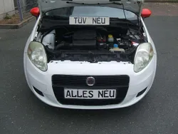 Weiß Gebraucht 2010 Fiat Punto Kleinwagen | 2.490 € (Fairer Preis)