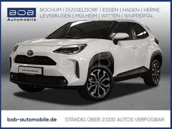 Weiß Gebraucht 2024 Toyota Yaris Cross Team SUV | 25.444 € (Guter Preis)