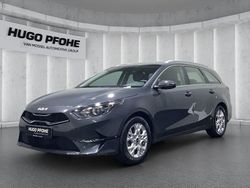 Grau Gebraucht 2023 Kia Ceed Vision Kombi | 20.490 € (Fairer Preis)