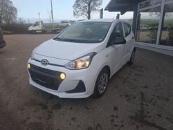 Weiß Gebraucht 2018 Hyundai i10 Pure Kleinwagen | 5.600 € (Superpreis)