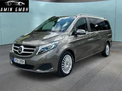 Braun Gebraucht 2018 Mercedes V250 Edition Van / Kleinbus | 32.999 €