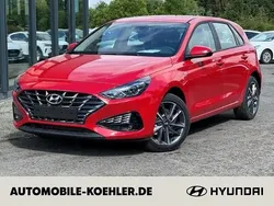 Engine red / sol Neu 2024 Hyundai i30 Trend Limousine | 24.600 € (Guter Preis)