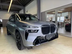 Frozen pure grey metallic Gebraucht 2023 BMW X7 Performance SUV | 95.999 € (Fairer Preis)