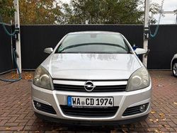 Silber Gebraucht 2004 Opel Astra Elegance Limousine | 1.799 € (Guter Preis)