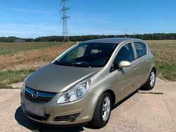 Gold Gebraucht 2006 Opel Corsa Kleinwagen | 5.500 € (Teuer)