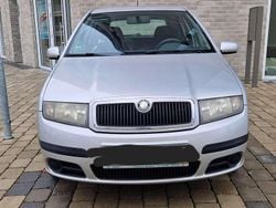 Silber Gebraucht 2007 Skoda Fabia Limousine | 1.600 € (Fairer Preis)