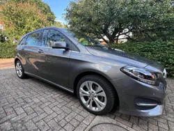 Grau Gebraucht 2016 Mercedes B180 Urban Van / Kleinbus | 14.900 € (Guter Preis)