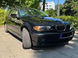 Schwarz Gebraucht 2003 BMW 320 Limousine | 1.250 € (Superpreis)