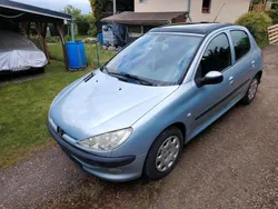 Blau Gebraucht 2003 Peugeot 206 Kleinwagen | 1.600 € (Fairer Preis)