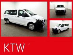 Weiß Gebraucht 2022 Mercedes Vito Van / Kleinbus | 31.388 € (Fairer Preis)