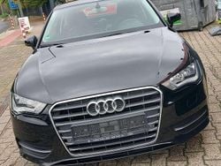 Brillantschwarz Gebraucht 2014 Audi A3 Attraction Kleinwagen | 8.500 € (Guter Preis)