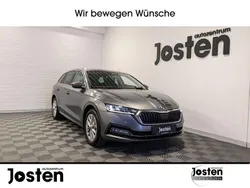 Grau (graphite grau metallic) Gebraucht 2024 Skoda Octavia Style Kombi | 29.990 € (Guter Preis)