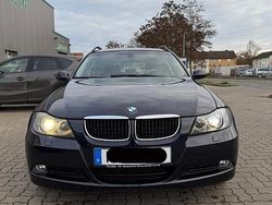 Blau Gebraucht 2007 BMW 320 Kombi | 7.700 € (Teuer)