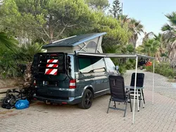 Grau Gebraucht 2009 VW T5 California Van | 33.333 €