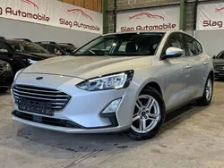 Silber Gebraucht 2020 Ford Focus Cool & Connect Limousine | 11.990 €