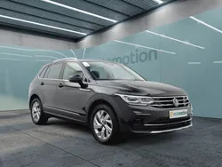 Schwarz Gebraucht 2023 VW Tiguan Elegance SUV | 37.750 € (Fairer Preis)