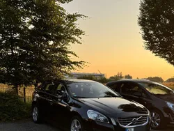 Schwarz Gebraucht 2011 Volvo V60 Momentum Kombi | 6.250 € (Fairer Preis)