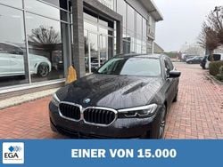 Schwarz metallic Gebraucht 2023 BMW 520 Shadowline | 34.580 € (Guter Preis)