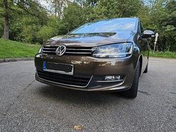 Braun Gebraucht 2011 VW Sharan Highline Van / Kleinbus | 10.400 € (Fairer Preis)