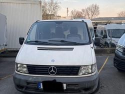 Weiß Gebraucht 2005 Mercedes Vito Van / Kleinbus | 2.250 €