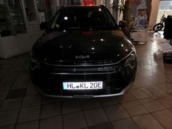 Grau Gebraucht 2022 Kia Niro Vision SUV | 29.990 € (Fairer Preis)