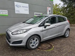 Silber Gebraucht 2013 Ford Fiesta SYNC Edition Kleinwagen | 7.299 € (Fairer Preis)