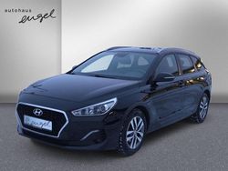 Schwarz Gebraucht 2018 Hyundai i30 Passion Kombi | 11.984 € (Fairer Preis)